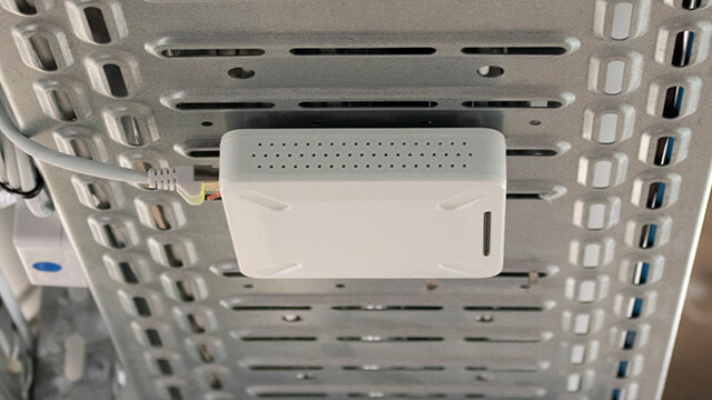 ZONITH-Bluetooth-Receiver-Inside-on-the-ceiling